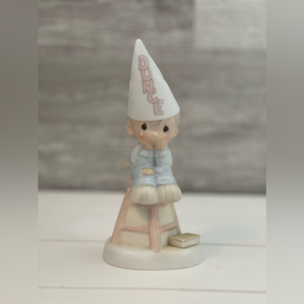 Vintage Enesco Precious Moments “Nobody is Perfect” - 1982